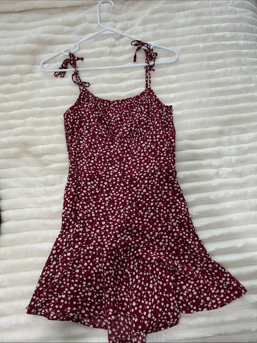 Tie-Shoulder Floral Mini Dress in Burgundy and White